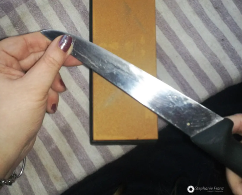 Messer schärfen mit Schleifstein